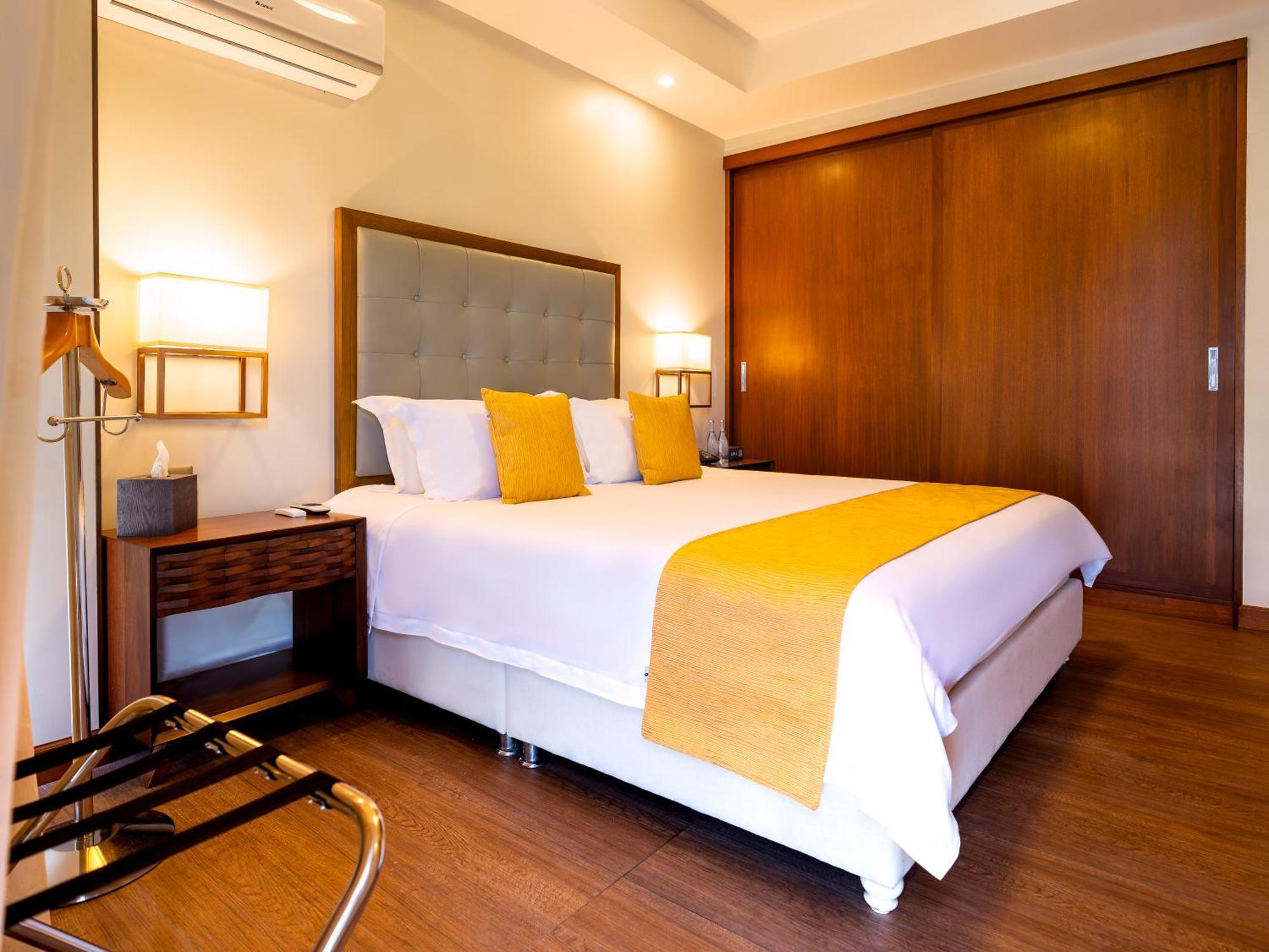 Hotel Vista Quince Guatemala City Exterior photo